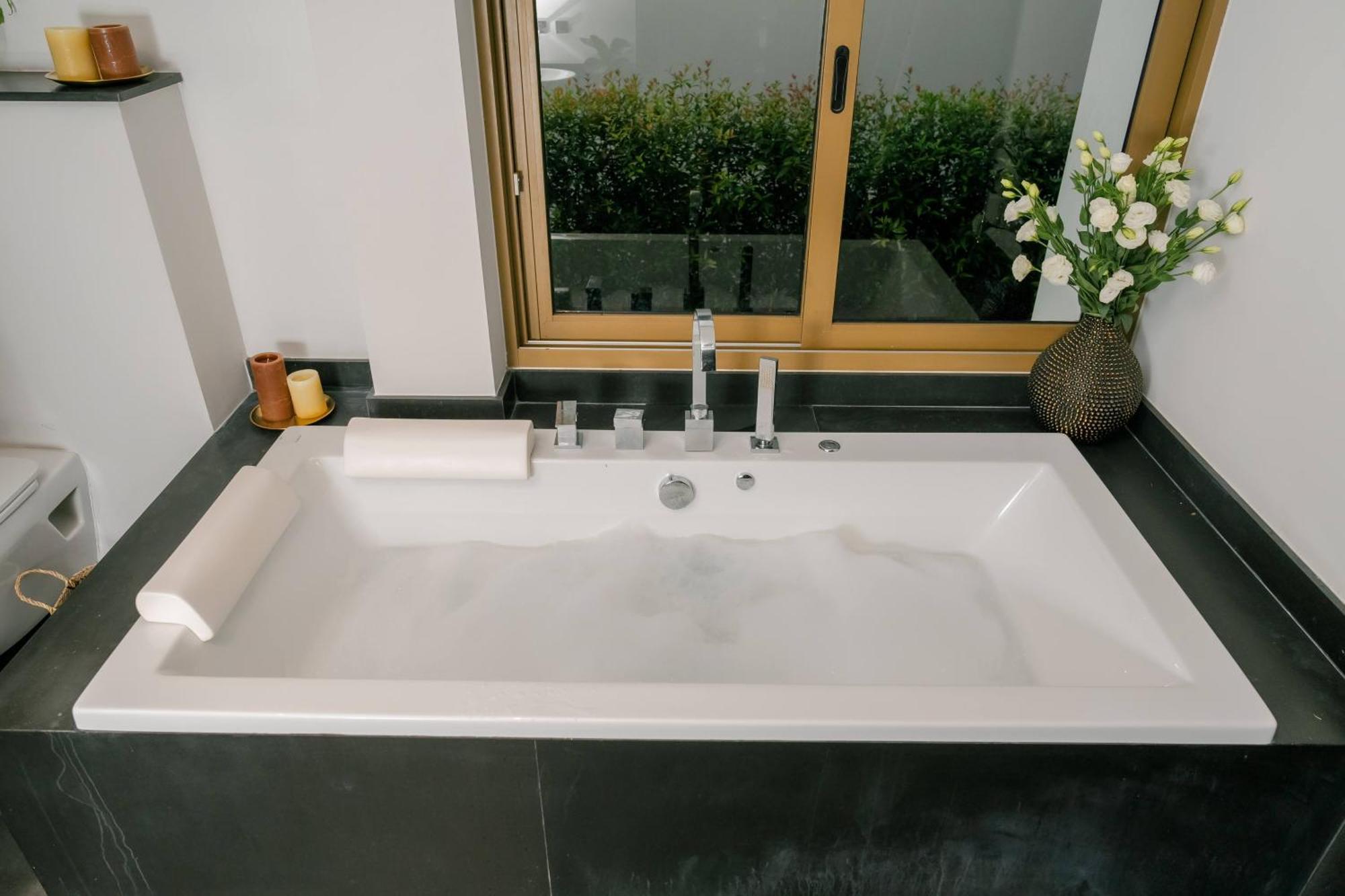 Seaview Villa Near Naithon Beach Phuket エクステリア 写真