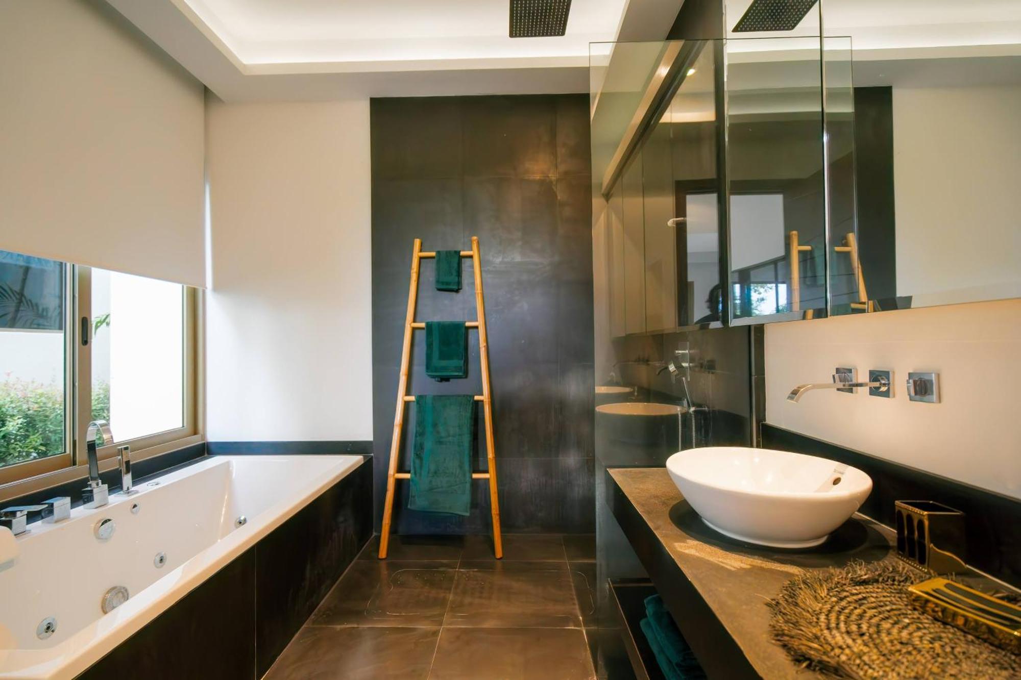 Seaview Villa Near Naithon Beach Phuket エクステリア 写真