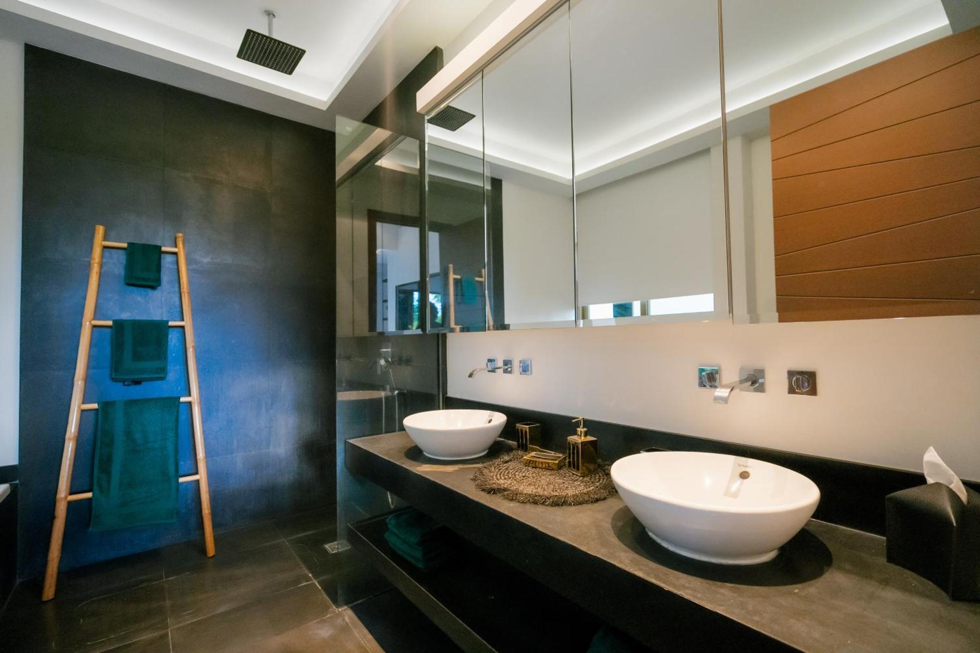 Seaview Villa Near Naithon Beach Phuket エクステリア 写真